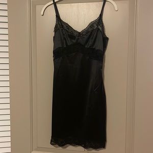 Windsor mini dress. Lace & Black size small.